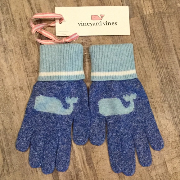 NWT Vineyard Vines Girls Blue Whale Mittens - Picture 2 of 3